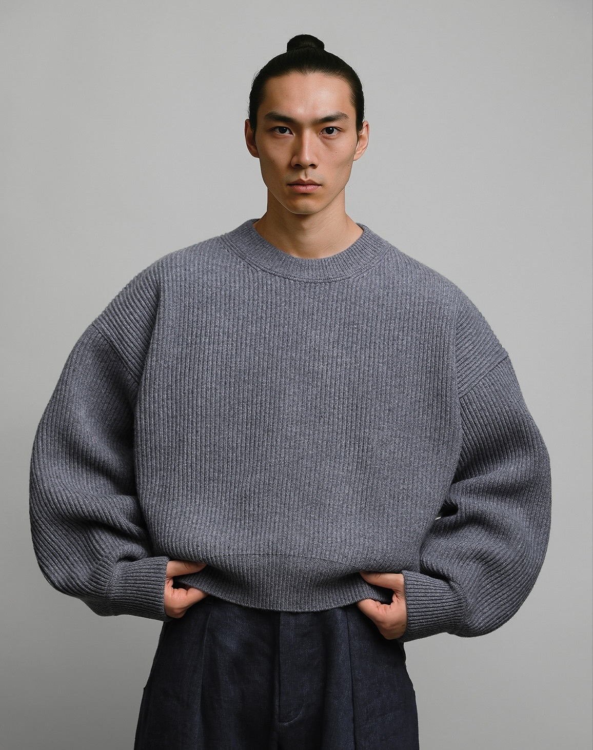 HEAVY RIBBED KNIT SWEATER