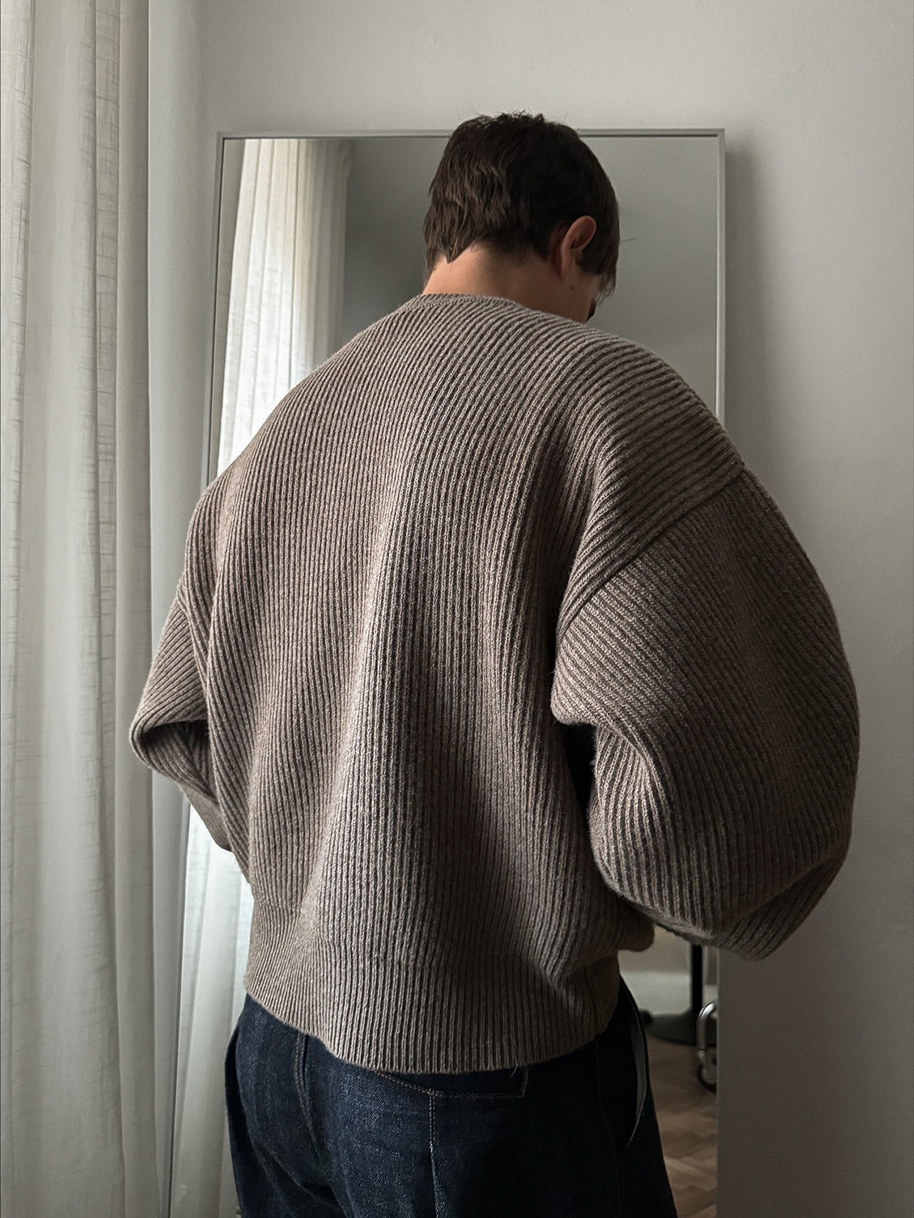 HEAVY RIBBED KNIT SWEATER