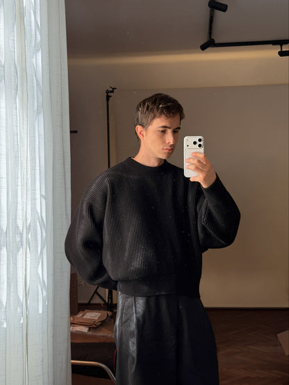 HEAVY RIBBED KNIT SWEATER